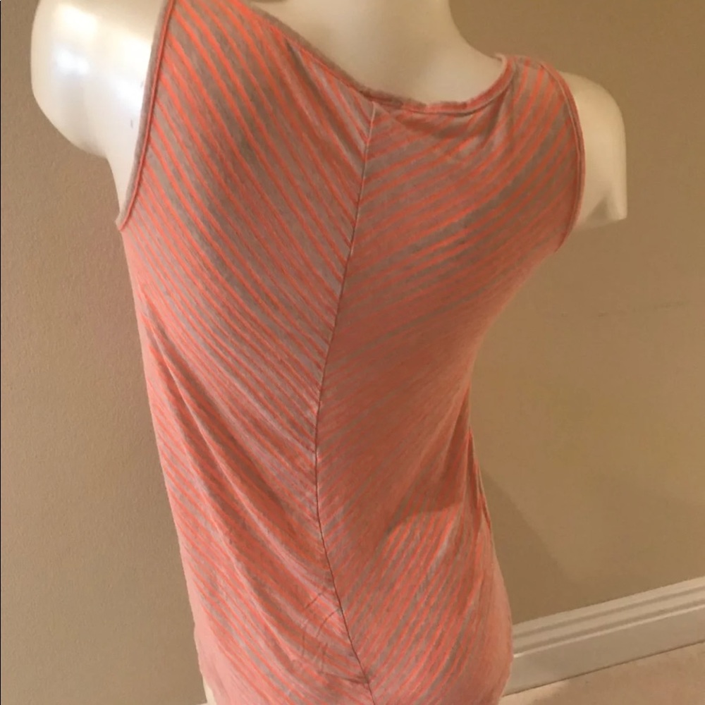 Tank top - Picture 2 of 3